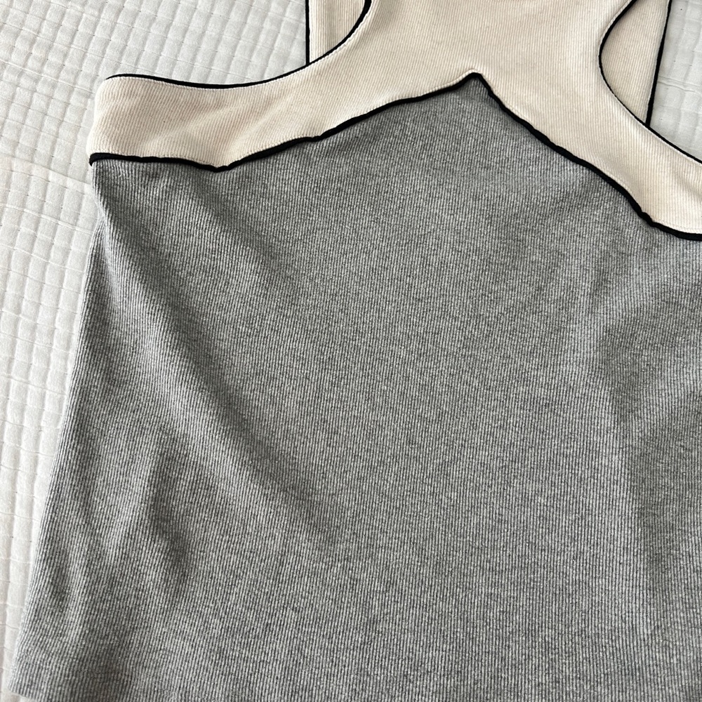 Maeve Two-Tone Gray and Cream Top - Picture 4 of 6